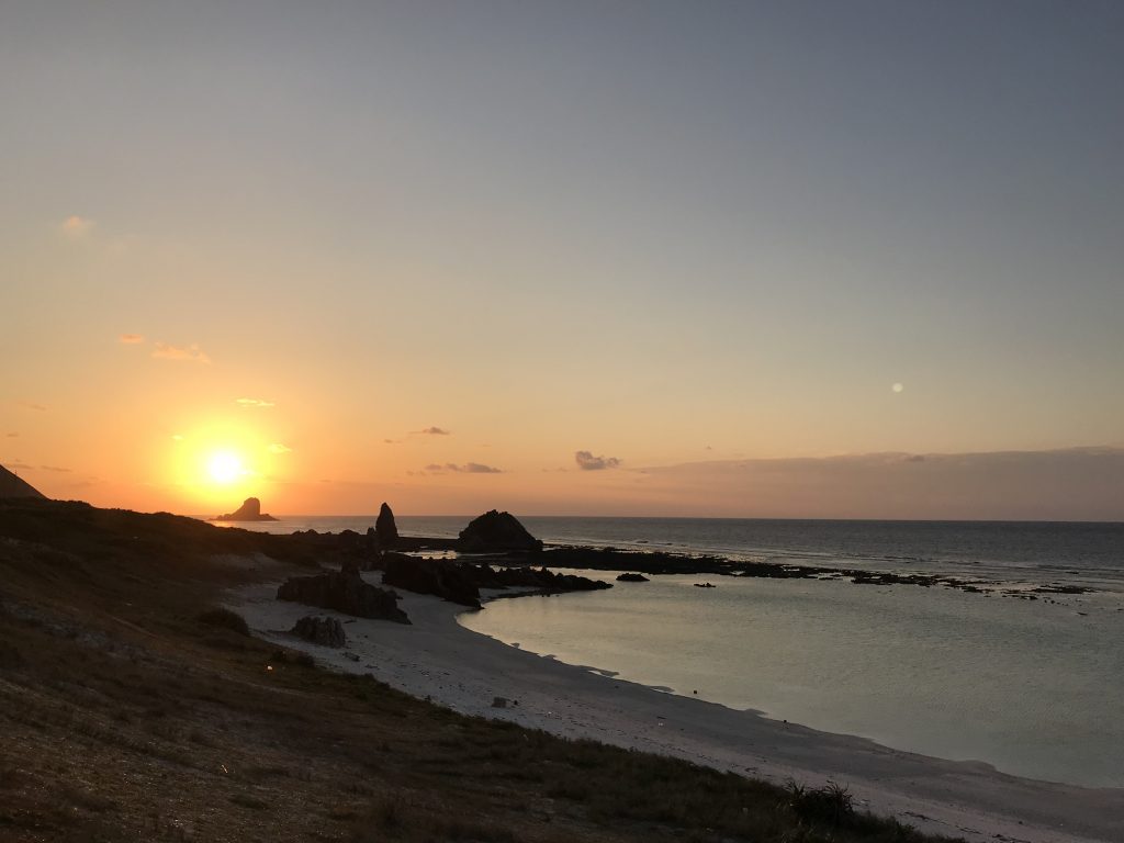 スーガ浜　夕日