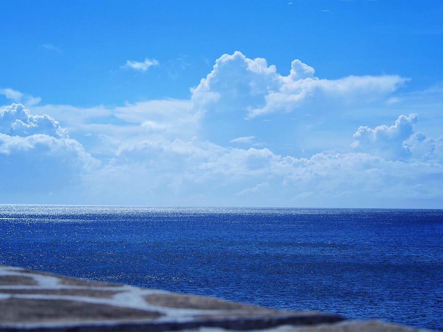 空の青、海の青 D8E69E31-4CE1-4EBC-A836-