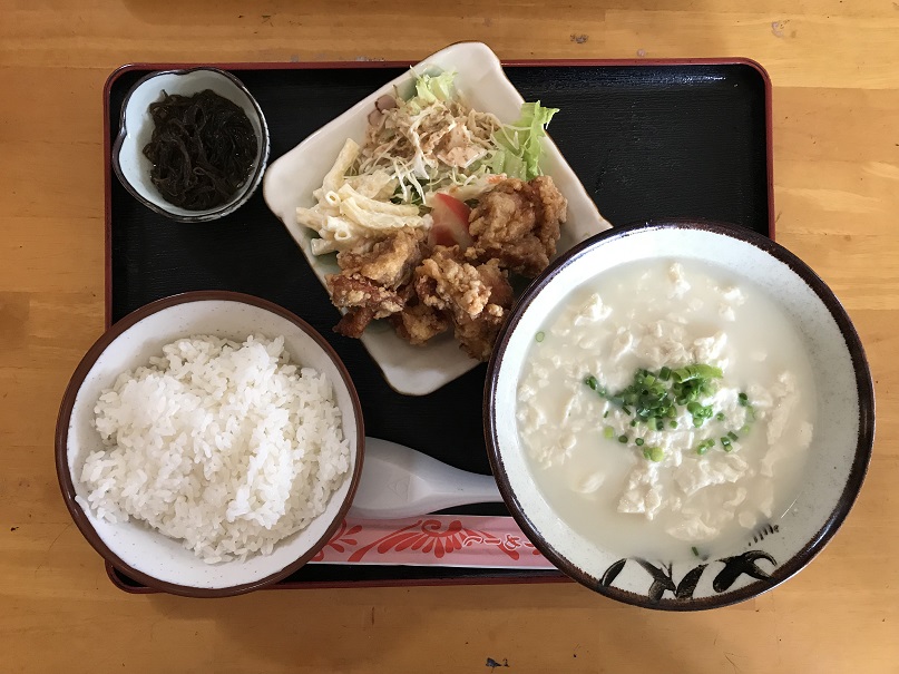 「ゆし豆腐とチキン唐揚げ」