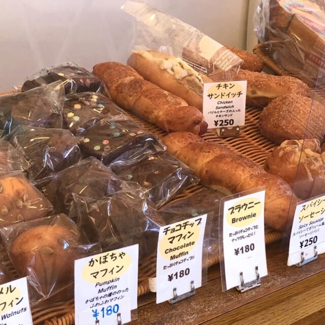 ハワイアンドーナツのマラサダとオリジナルパンが豊富なMermaid Bakery OKINAWA41